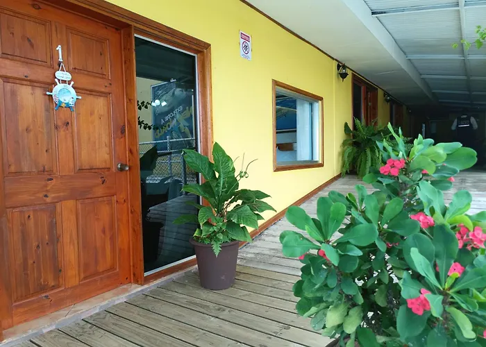 Banana Bay Marina