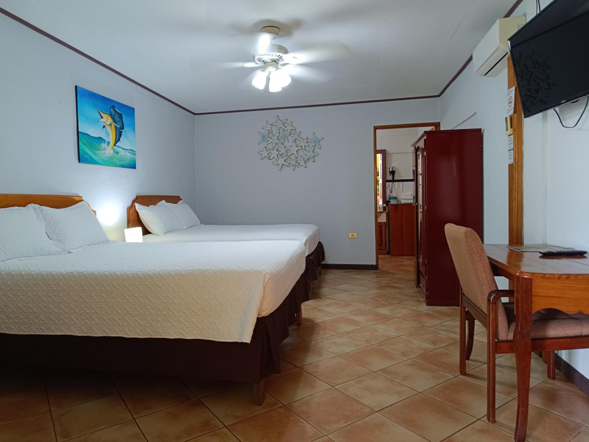 Banana Bay Marina Hotel Golfito